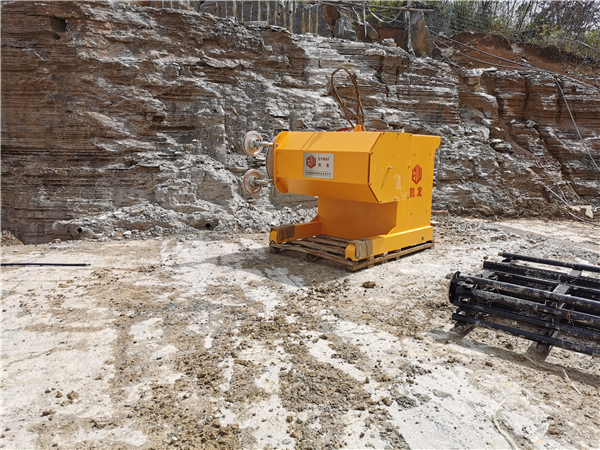 長沙凱發(fā)超硬材料科技有限公司,長沙礦山石材開采設(shè)備銷售,長沙金剛石繩鋸機(jī)銷售,金剛石串珠繩生產(chǎn)銷售，水平鉆機(jī)生產(chǎn)銷售